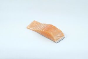 FRESH FARMED SALMON FILLET